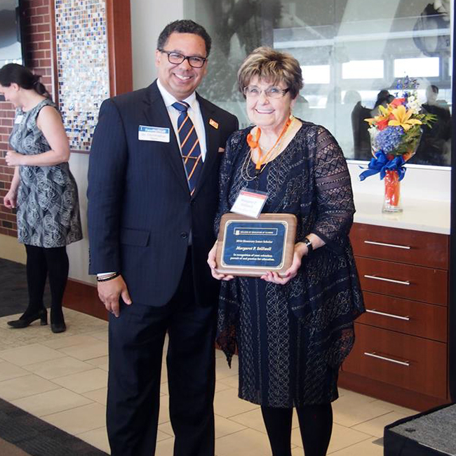 Margaret Stillwell accepts the James Scholar Award