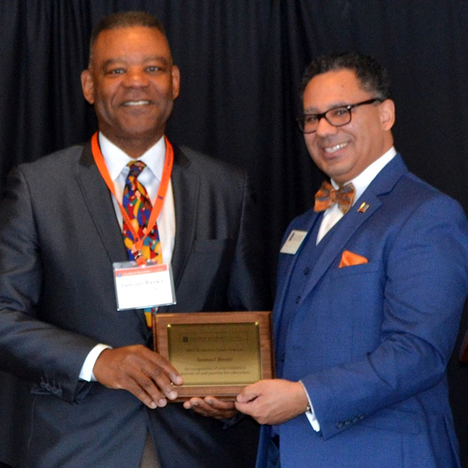 Samuel Banks accepts James Scholar Award